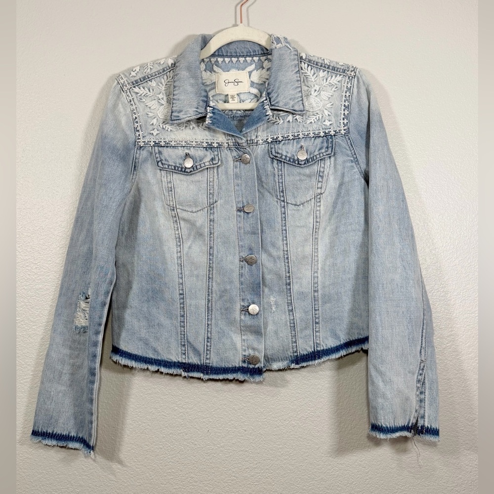 Jessica Simpson Jean Jacket Blue Denim White Floral Embroidery Distress Women L